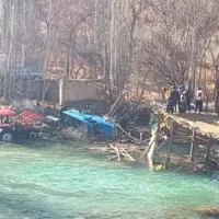 فرو ریختن تنها پل معلق سامان بر روی زایندهرود