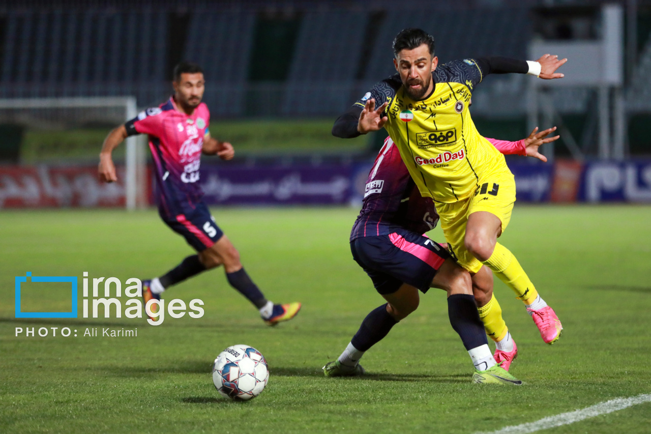 لیگ برتر فوتبال؛ آلومینیوم و سپاهان