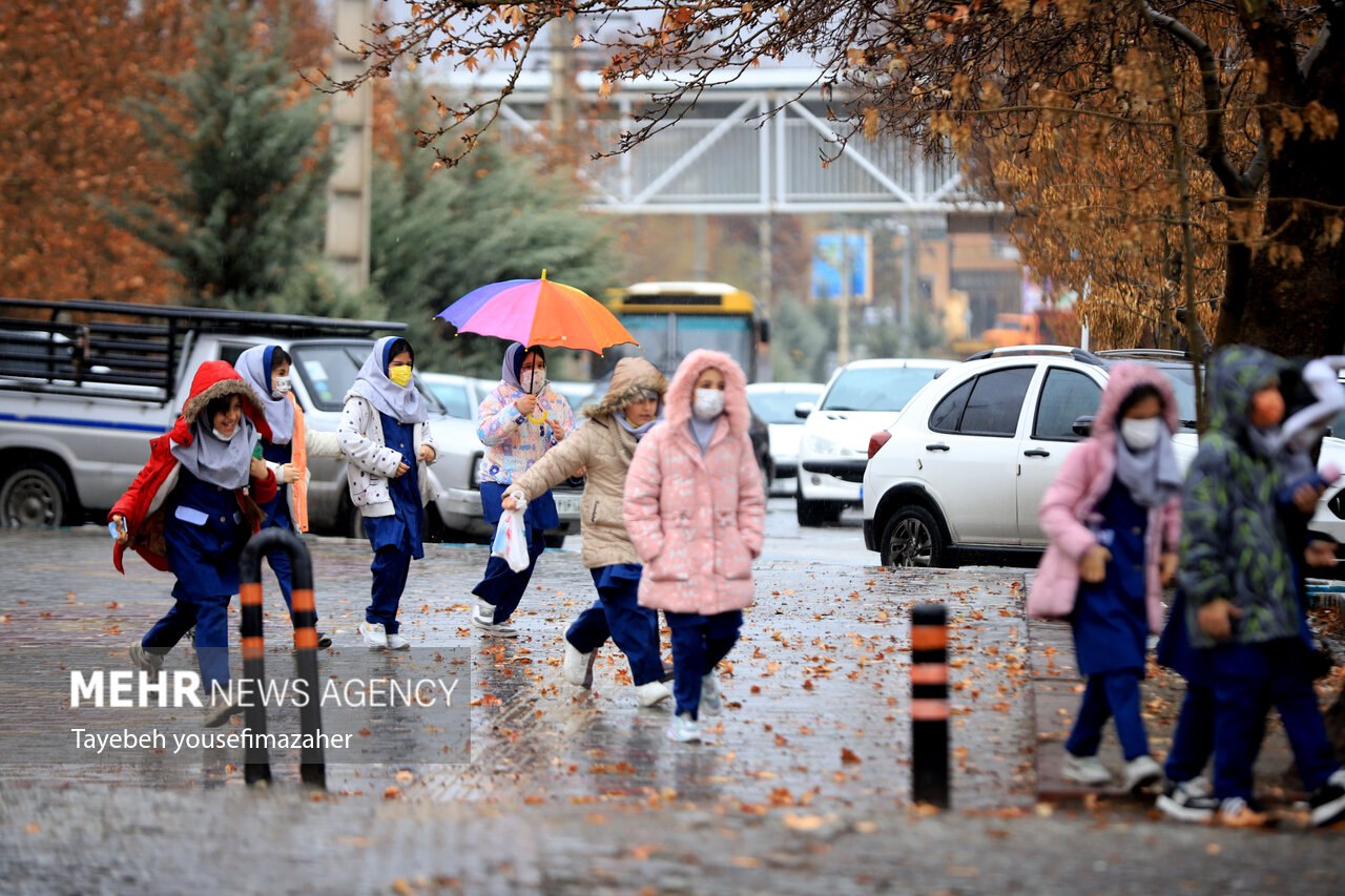 عکس/بارش سنگین باران در همدان