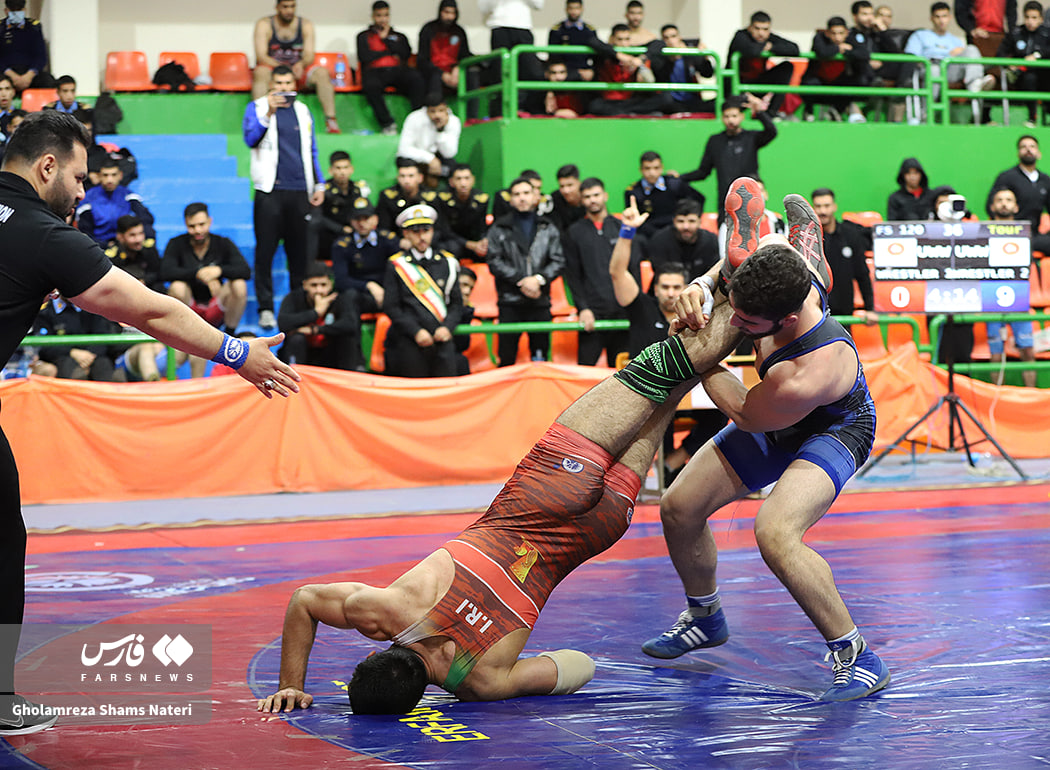 رقابت کشتی گیران اجا در نوشهر