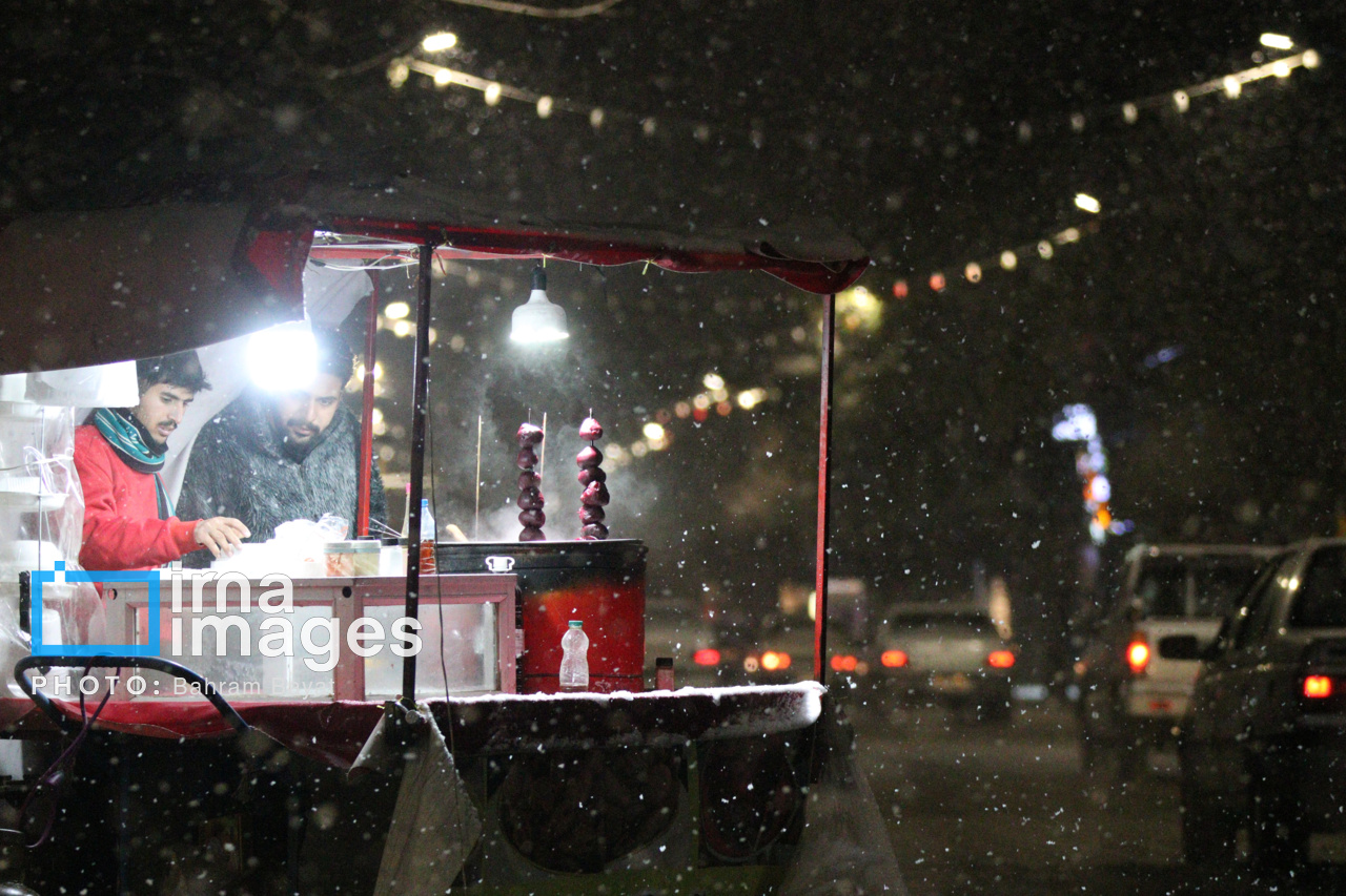 عکس/ بارش اولین برف پاییزی در زنجان