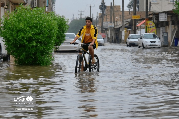 باران خیابان‌های خرمشهر را ونیزی کرد