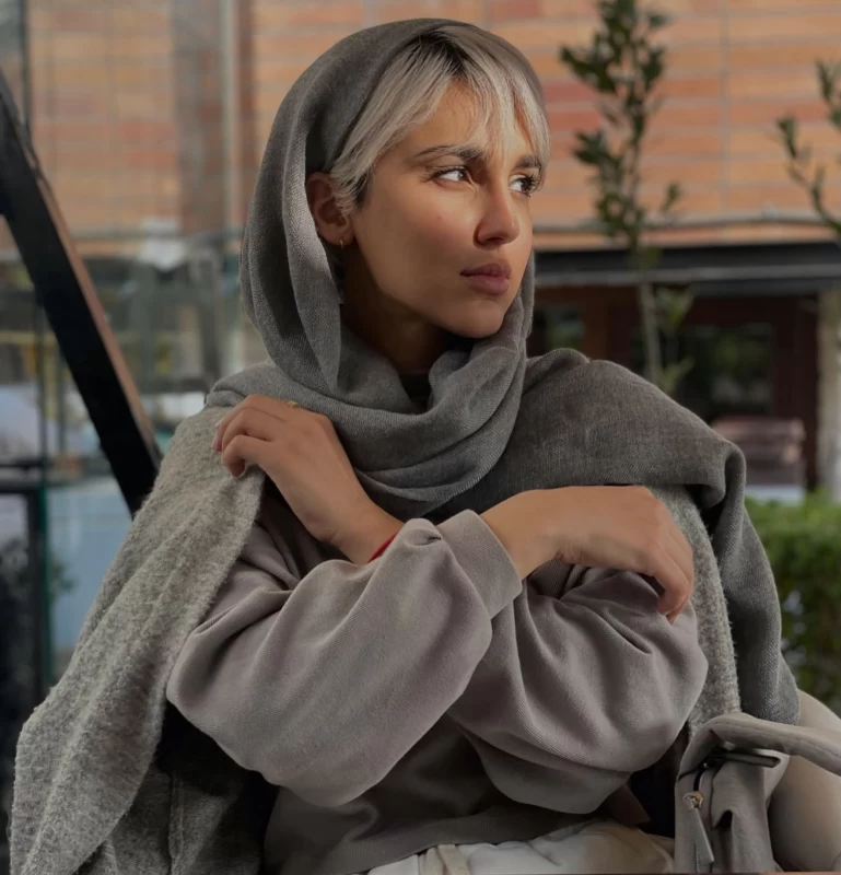 سورپرایز نگار نیکدل بازیگر سینما برای مادرش که مجری تلویزیون است