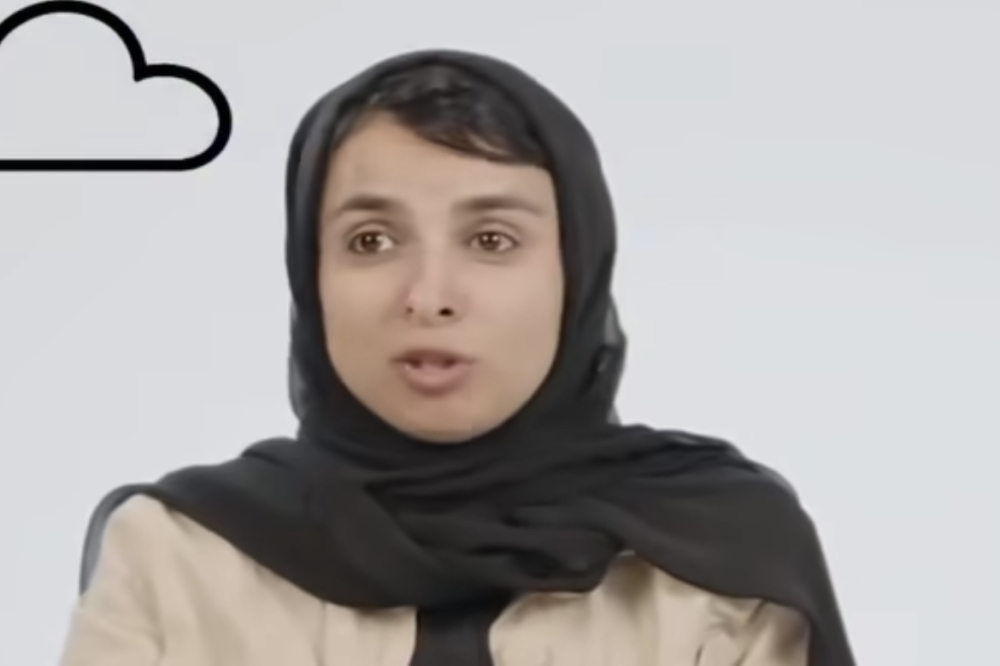 طنازی یا بی حرمتی؟/ پاس گل به دشمنان آزادی بیان ندهیم