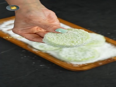 دسر خوشمزه و جذاب با طالبی تا فصلشه درستش کن