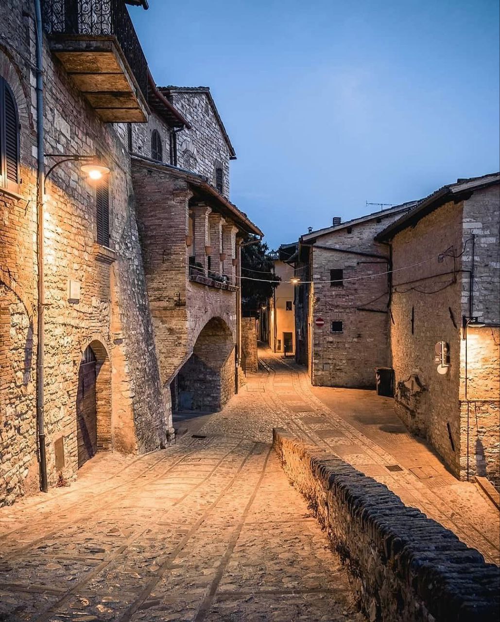 تصاویری جالب از بافت سنگی شهری در ایتالیا