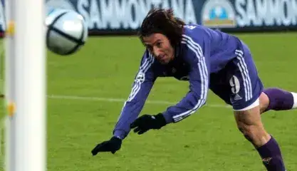 عجیبترین فوتبالیست؛ بنایی که سیگار میکشید!