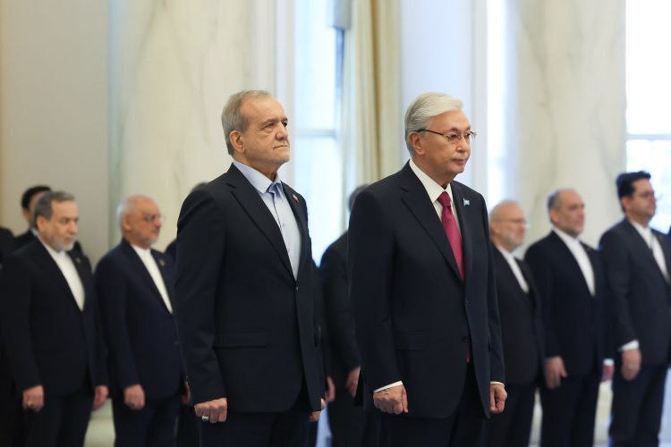 عکس/ مراسم استقبال رسمی رئیس‌جمهور قزاقستان از پزشکیان