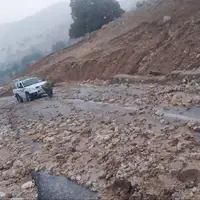 ریزش کوه جادههای بخش شهیون دزفول را مسدود کرد