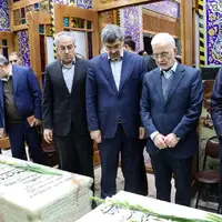 ادای احترام وزیر کشور به مقام شامخ سومین شهید محراب در یزد