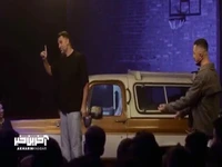 خاطره شایع از سلفی گرفتن یک طرفدار؛ انگار با آثار باستانی عکس میگرفت!