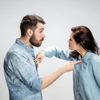 ۵ قدم مهم برای عبور از بحثها در خانه