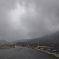 گسترش بارش باران در ۱۲ محور فارس؛ ۳ محور برفی هستند