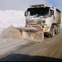 بیش از ۲ هزار کیلومتر باند در محورهای مواصلاتی کرمانشاه برفروبی شد
