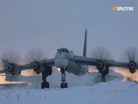 گشت مشترک بمبافکنهای چین و روسیه