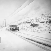 بارش برف در مناطق سردسیر فارس؛ احتمال سیلابی شدن مسیلها و آبگرفتگی معابر