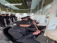 نقارهنوازی خادمان حرم رضوی در صبح میلاد حضرت مادر