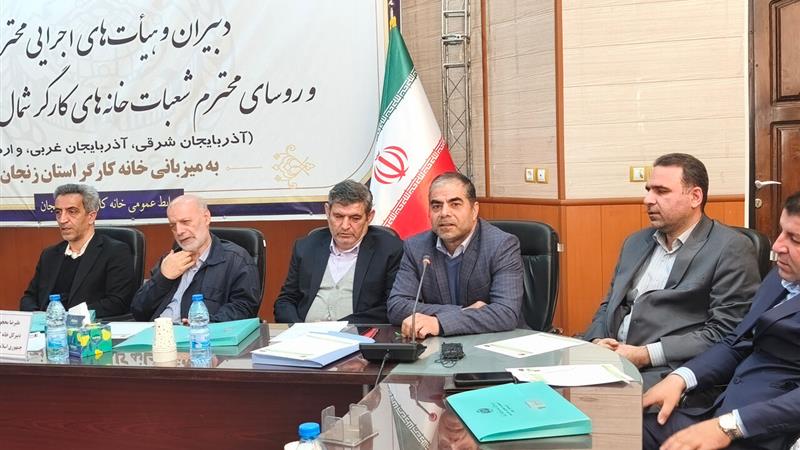 مدیرکل سیاسی استانداری زنجان: کارگران با ایستادگی در بحران، تولید را سرپا نگه داشتند