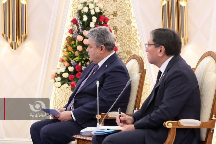 عکس/ دیدار دوجانبه روسای جمهور ایران و قزاقستان