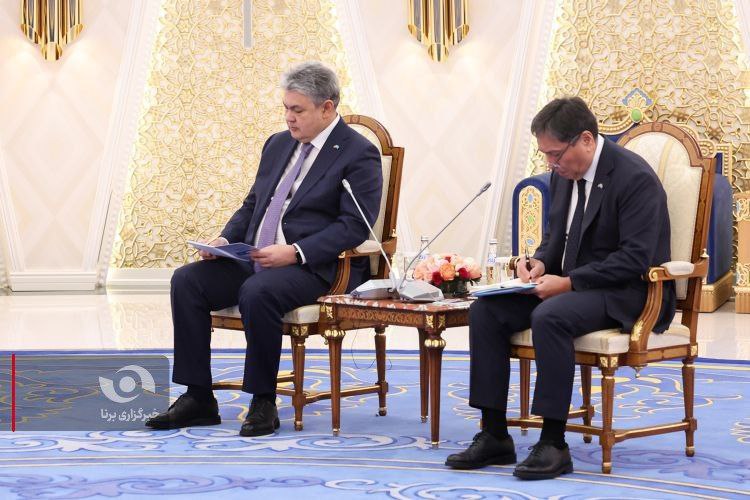 عکس/ دیدار دوجانبه روسای جمهور ایران و قزاقستان