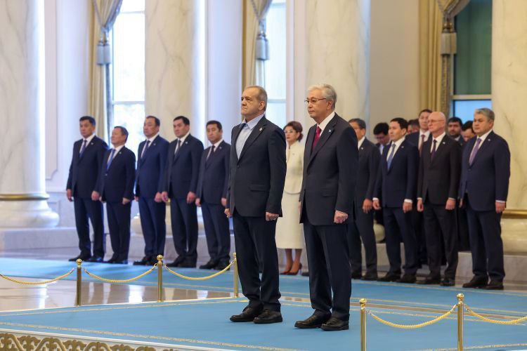 عکس/ مراسم استقبال رسمی رئیس‌جمهور قزاقستان از پزشکیان