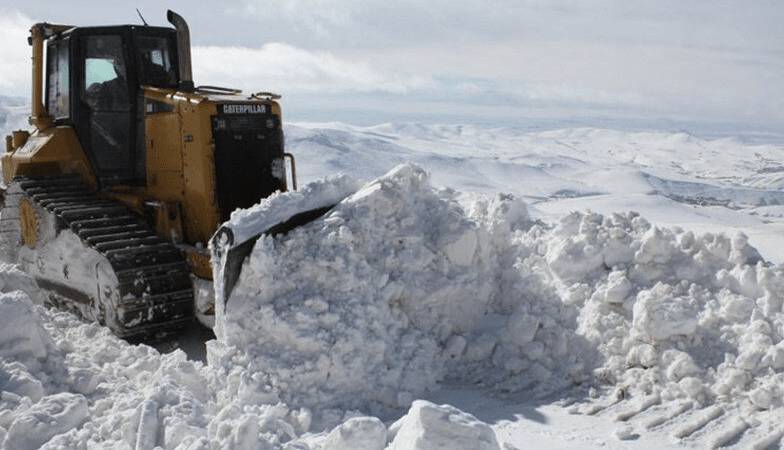 برفروبی ۶ هزار کیلومتر از محورهای چهارمحال و بختیاری