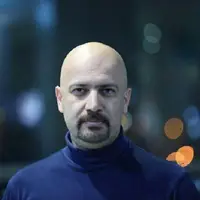 حال مهرداد اسکویی خوب است/ عمل موفقیت‌آمیز مستندساز ایرانی