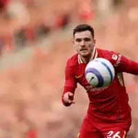 مدافع بی‌حاشیه، لنگر لیورپول در روزهای پرتنش