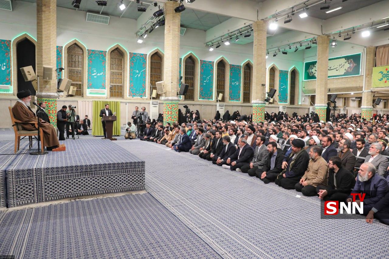 تصاویری از مراسم جشن میلاد حضرت زهرا (س) در حسینیه امام خمینی (ره) با حضور رهبر انقلاب