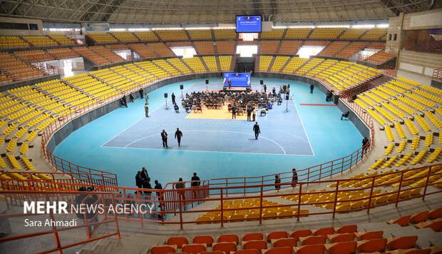 عملیات اجرایی ساخت ورزشگاه سرپوشیده بناب آغاز شد