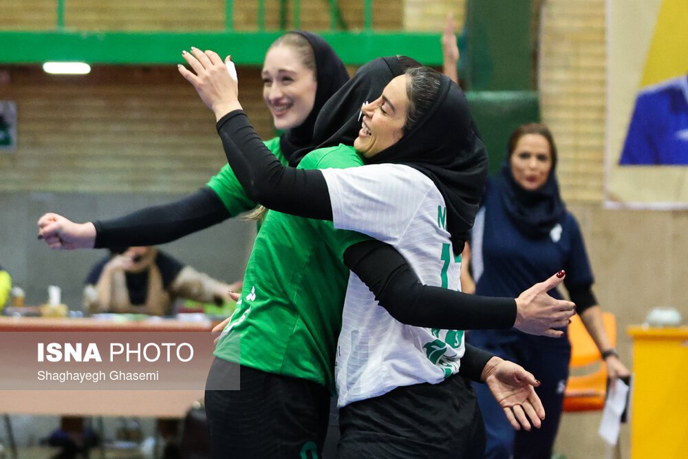 هفته سوم لیگ برتر والیبال بانوان؛ سپاهان اصفهان - شهرآرکا البرز