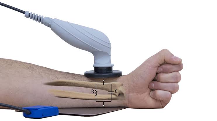 تکار تراپی چه نقشی در فیزیوتراپی دستها دارد؟