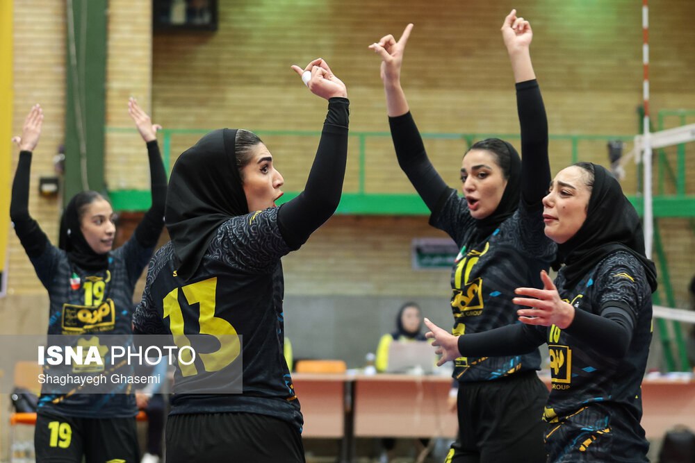 هفته سوم لیگ برتر والیبال بانوان؛ سپاهان اصفهان - شهرآرکا البرز