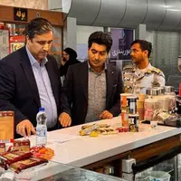 دکه‌های متخلف در اسکله شهید ذاکری قشم پلمب شدند