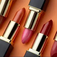 بلع ناخواسته رژلب و افزایش خطر جذب فلزات سنگین