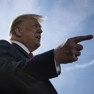 گاردین: ترامپ رئیس باند مافیاست نه رئیس دولت