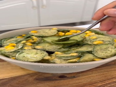 سالاد خیار در عین سادگی طعمش بی نظیره