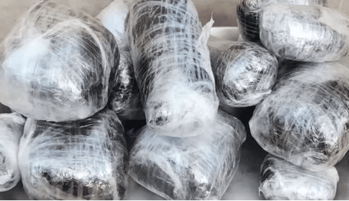 کشف تریاک از خورجین موتورسیکلت در فارس؛ خودروهای شوتی به مقصد نرسیدند