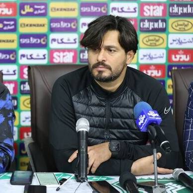 دقیقی از بازیکنان پیکان کلافه شد؛ این کار یعنی خودکشی!