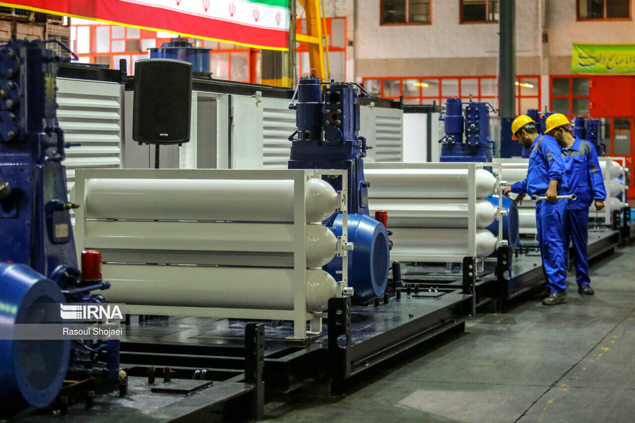 فعالیت ۴ مرکز تبدیل کارگاهی خودروهای بنزینی به دوگانهسوز در کرمانشاه