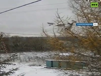 لحظه نصف شدن هواپیمای روسی روی هوا!