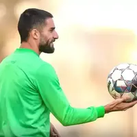 فاصله کوتاه ستارههای پرسپولیس تا محرومیت!