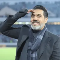 پیروانی: خیابانی با دیدن میکروفن هر چیزی میگوید!