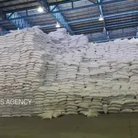 کشف انبار بزرگ احتکار شکر در کنگاور