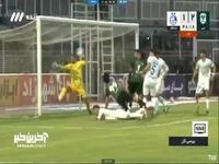 داور بعد از بازبینی VAR گل دوم خیبر را رد کرد