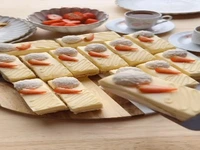 دسرتوت فرنگی با شکلات سفید