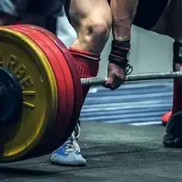 قهرمان پاورلیفتینگ آسیا در آغوش مردم سرخ رود