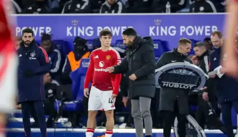 مدافع جوان یونایتد از آموریم ترسید و عقب کشید!