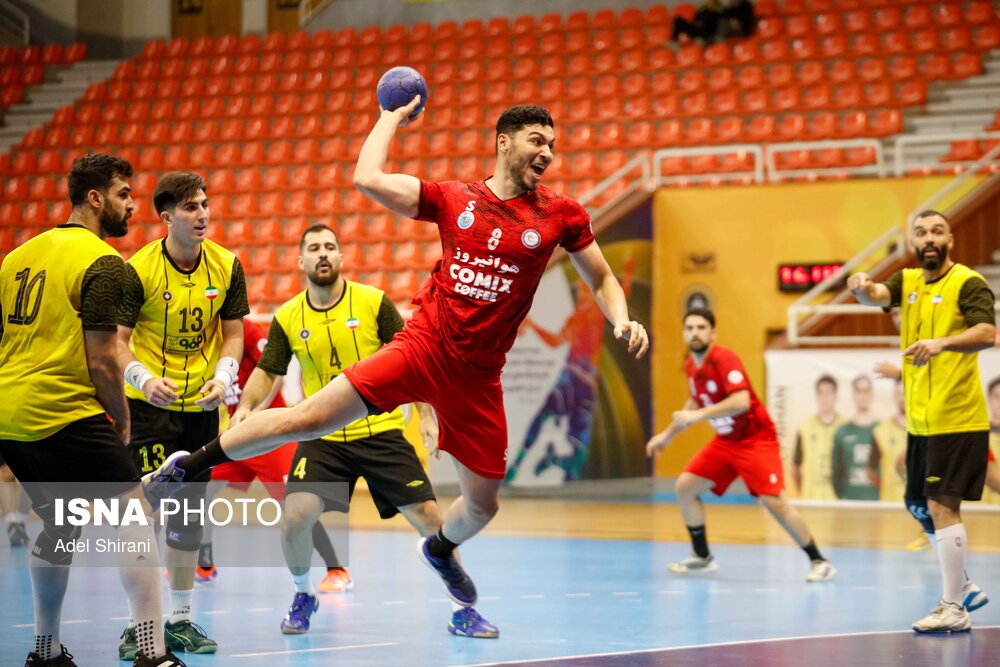 هفته هشتم لیگ برتر هندبال ایران؛ سپاهان اصفهان - پرواز هوانیروز تهران
