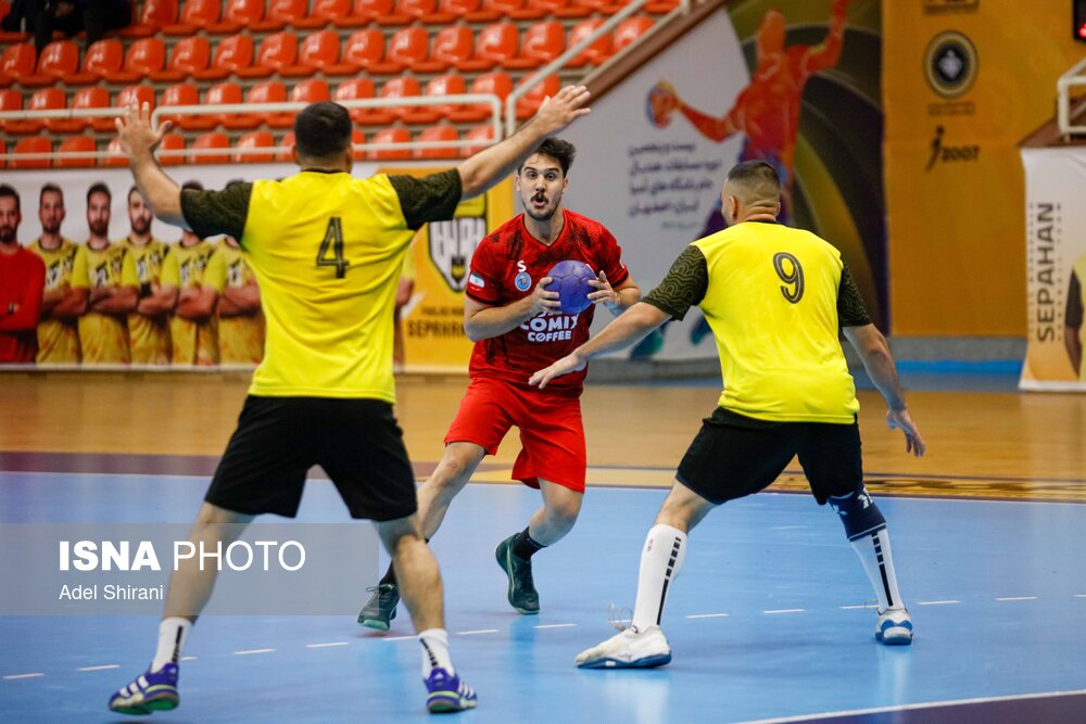 هفته هشتم لیگ برتر هندبال ایران؛ سپاهان اصفهان - پرواز هوانیروز تهران
